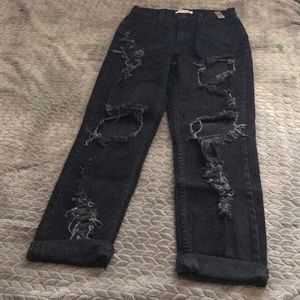 Fashion Nova “Driving me Crazy Boyfriend jeans”